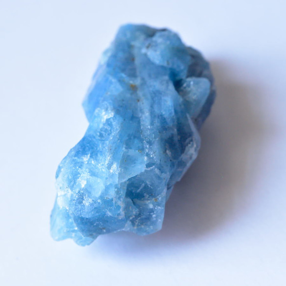 アクアマリン　Neo Blue　ベトナム・タンホア産　30.8g/ 鉱物・結晶原石 3枚目の画像