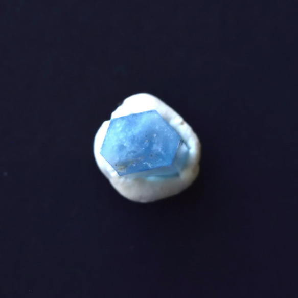 アクアマリン　Neo Blue　ベトナム・タンホア産　6cts./ 鉱物・結晶原石 5枚目の画像