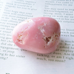 ピンクオパール　パリゴルスカイト　ビッグタンブル　愛の石　ペルー産　120g/ ポリッシュ・ヒーリング 1枚目の画像