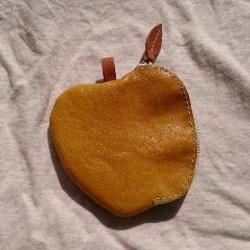 リンゴのコインケース 1枚目の画像