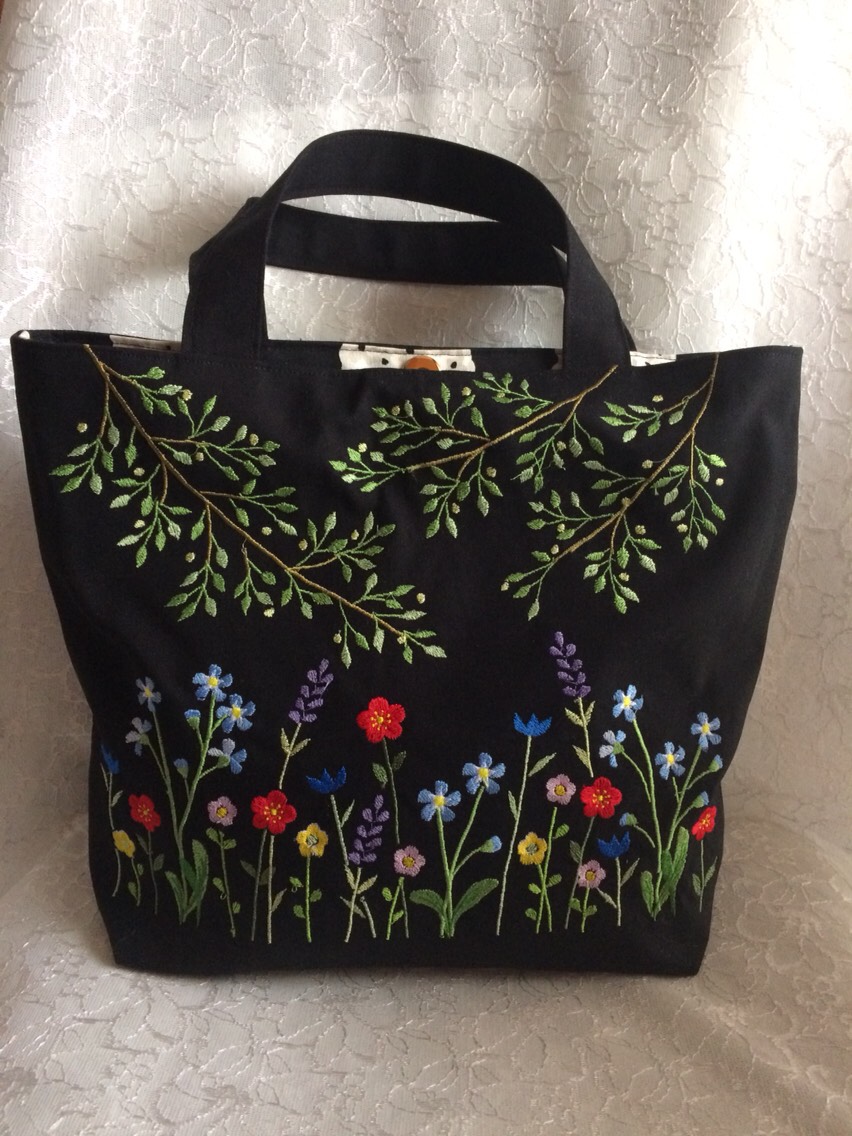 お花の子様　オーダー品　トートバッグ　A4サイズ　ユキエモン　ハンドメイド お花の子様 オーダー品 トートバッグ A4サイズ ユキエモン