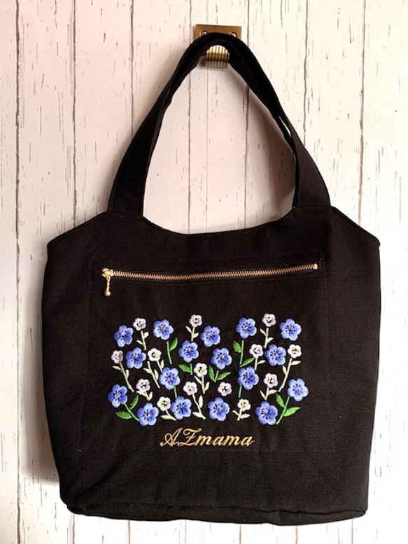 再販　青い花刺繍とビーズのトートバッグ 2枚目の画像