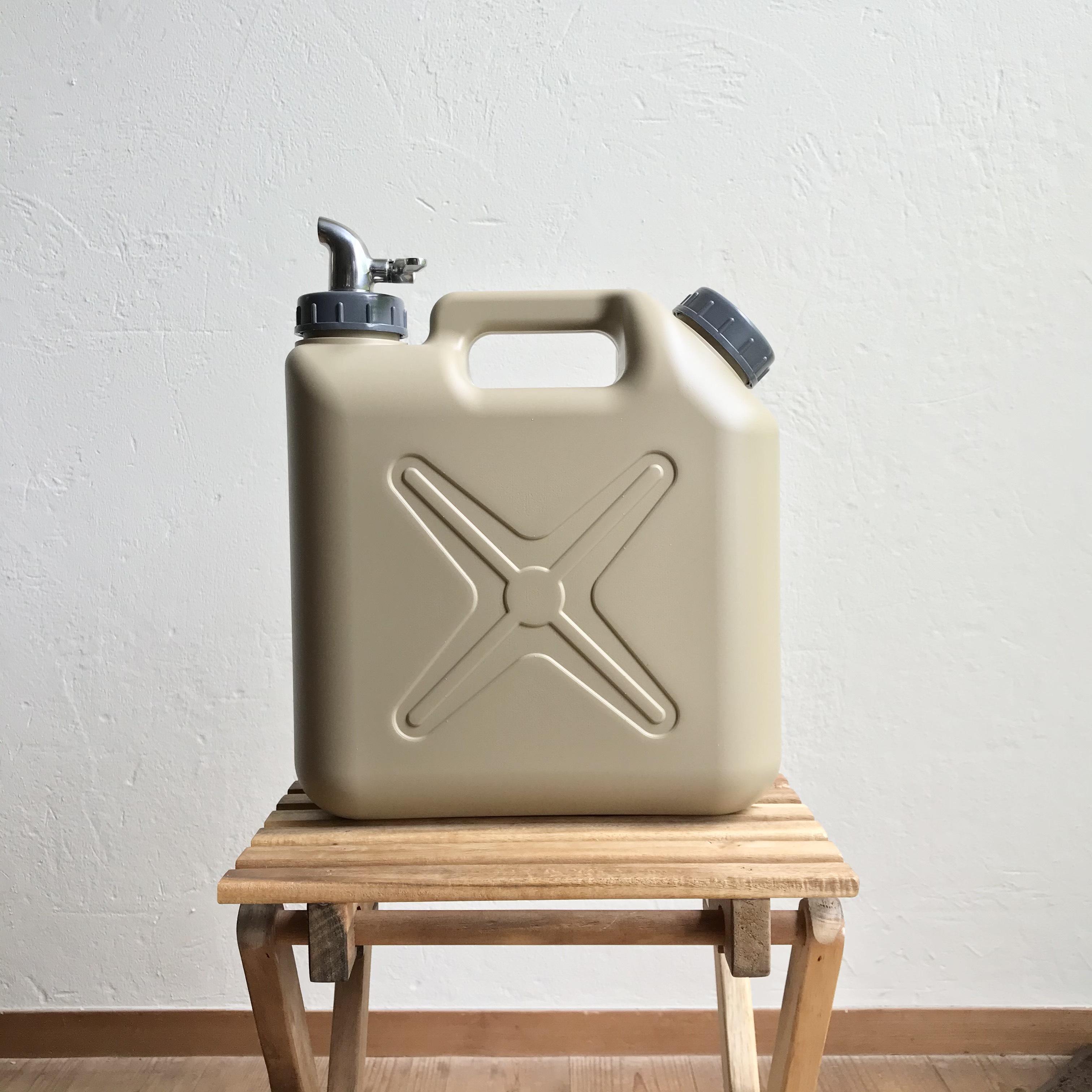 【オーダー品】カスタムウォータータンク5L／全4色 (装飾品なし) 4,160円