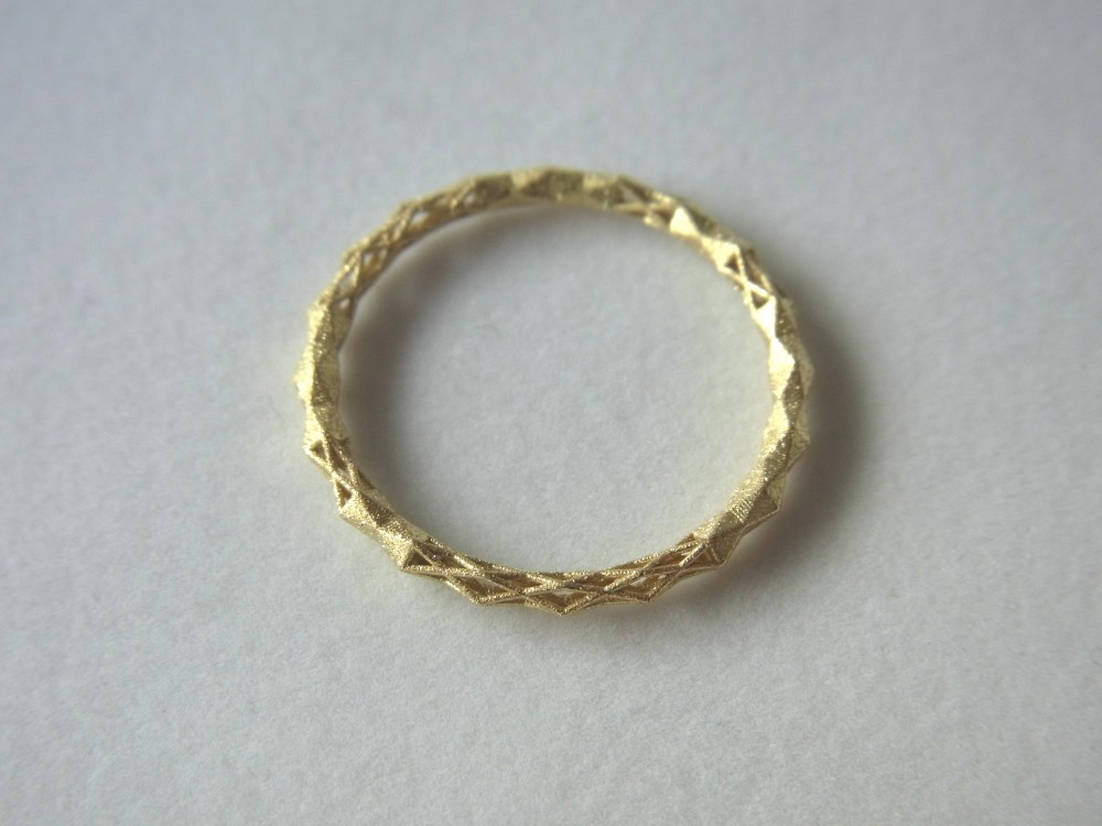 「ONE　OFF　JEWELRY」　幾何学編みリング