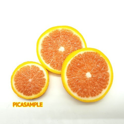 ピンクグレープフルーツ（両面細工）小サイズ☆リアルな食品サンプルのフルーツピアス 4枚目の画像