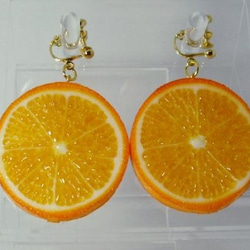 オレンジ（両面細工）大サイズ☆リアルな食品サンプルのフルーツイヤリング 3枚目の画像