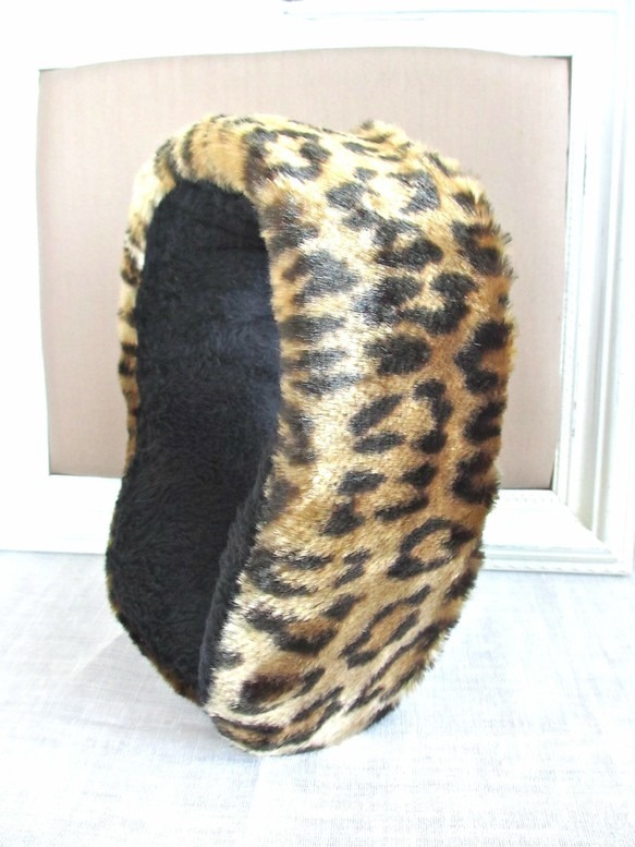 イヤーマフ／レオパード   Fake Fur Ear Muffu/Leopard 1枚目の画像