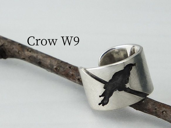 Cuff-CrowW9 - 銀カラスのイヤーカフ 幅9mm <鏡面/ツヤ消し 選択可> 1枚目の画像