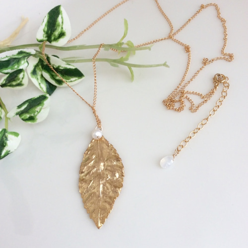JULIE SANDLAU ゴールド　リーフネックレス JULIE SANDLAU ゴールド リーフネックレス