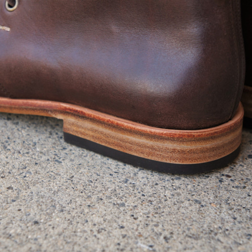 レギュラー古着！ルーマニア製 made by hand 本革 チャッカブーツ レギュラー古着！ルーマニア製 made by hand 本革 チャッカブーツ
