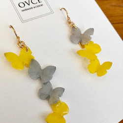 Yellow & Gray butterfly 【B】ピアス 3枚目の画像