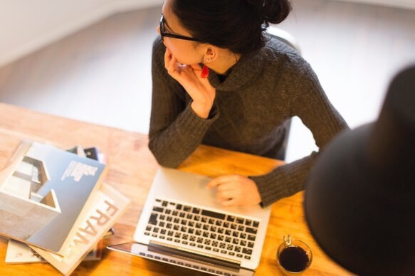 ルリコンゴウインコのピアス 9枚目の画像