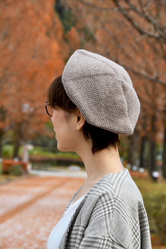 【受注制作】手編みベレー帽（ココアパウダー） 2枚目の画像