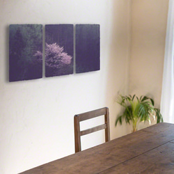 和紙の立体アートパネル「カラマツ林の早朝の山桜」(28x48cm)おしゃれなインテリアアートのプレゼント 2枚目の画像