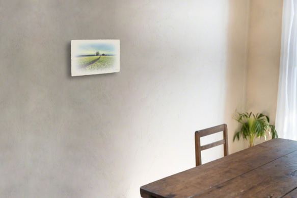 おしゃれな和紙の立体アートパネル「ポプラと赤い屋根の家と菜の花畑の道」(18x12cm) 2枚目の画像