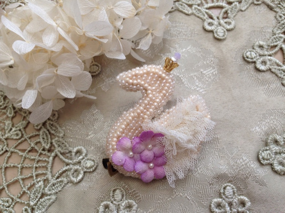 ビーズ刺繍と布花スワンの3wayアクセサリー ブローチ cottonberry 通販 