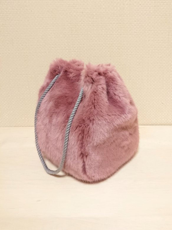 【送料無料】フラッフィ巾着(ピンク) 2枚目の画像
