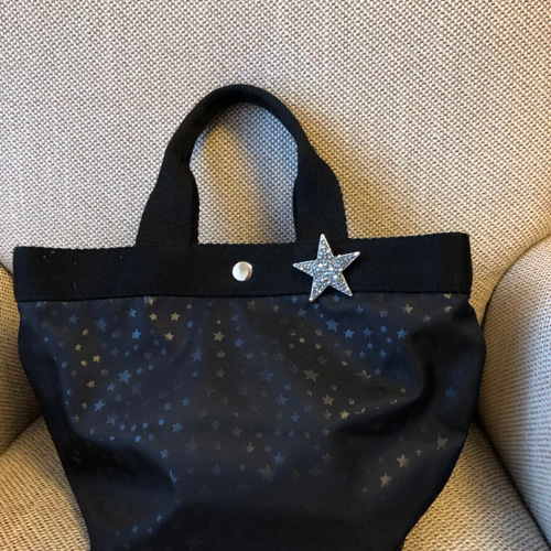 再再…販！スワロフスキーの星型ブローチ⭐︎ ブローチ Lelien ルリアン 