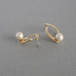 黃銅設計珍珠耳環 第3張的照片