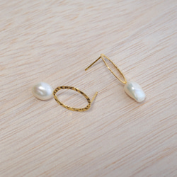 橢圓形珍珠耳環[金] 第5張的照片