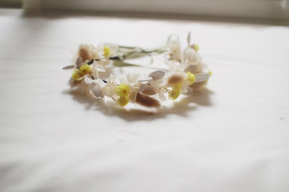ふわふわうさぎの花かんむり 2枚目の画像