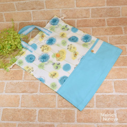 《ラスト1点》爽やかな花柄の着替え袋(体操着袋）：水色 2枚目の画像