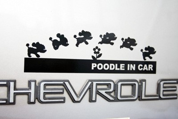 POODLE IN CAR ステッカー/001 1枚目の画像