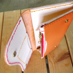 レザー　オレンジロング二つ折り財布 4枚目の画像