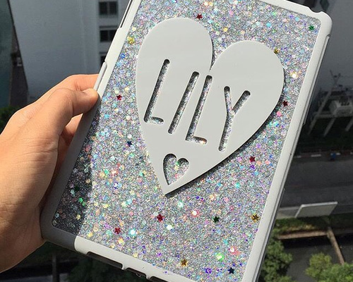 お好きな名前が入れられる REDグリッターIpadケース♪♪ 受注生産 GLITTERに名前やロゴが入れられるipadケース PCケース