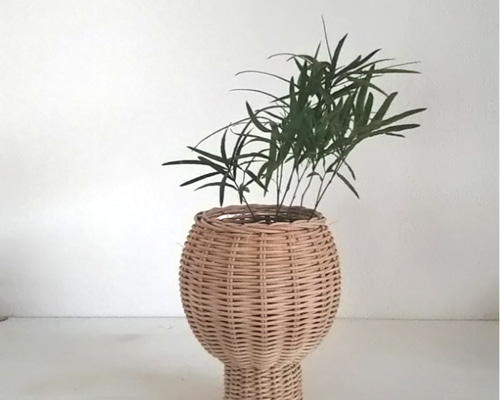 ラタン フラワーベース 脚付 rattan flower vase stand 一輪挿し