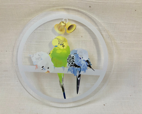 シーグラスアート 3羽の仲良しインコ　小鳥　うちの子グッズ ちーちゃんさま専用ページ シーグラスアート インコちゃん3羽