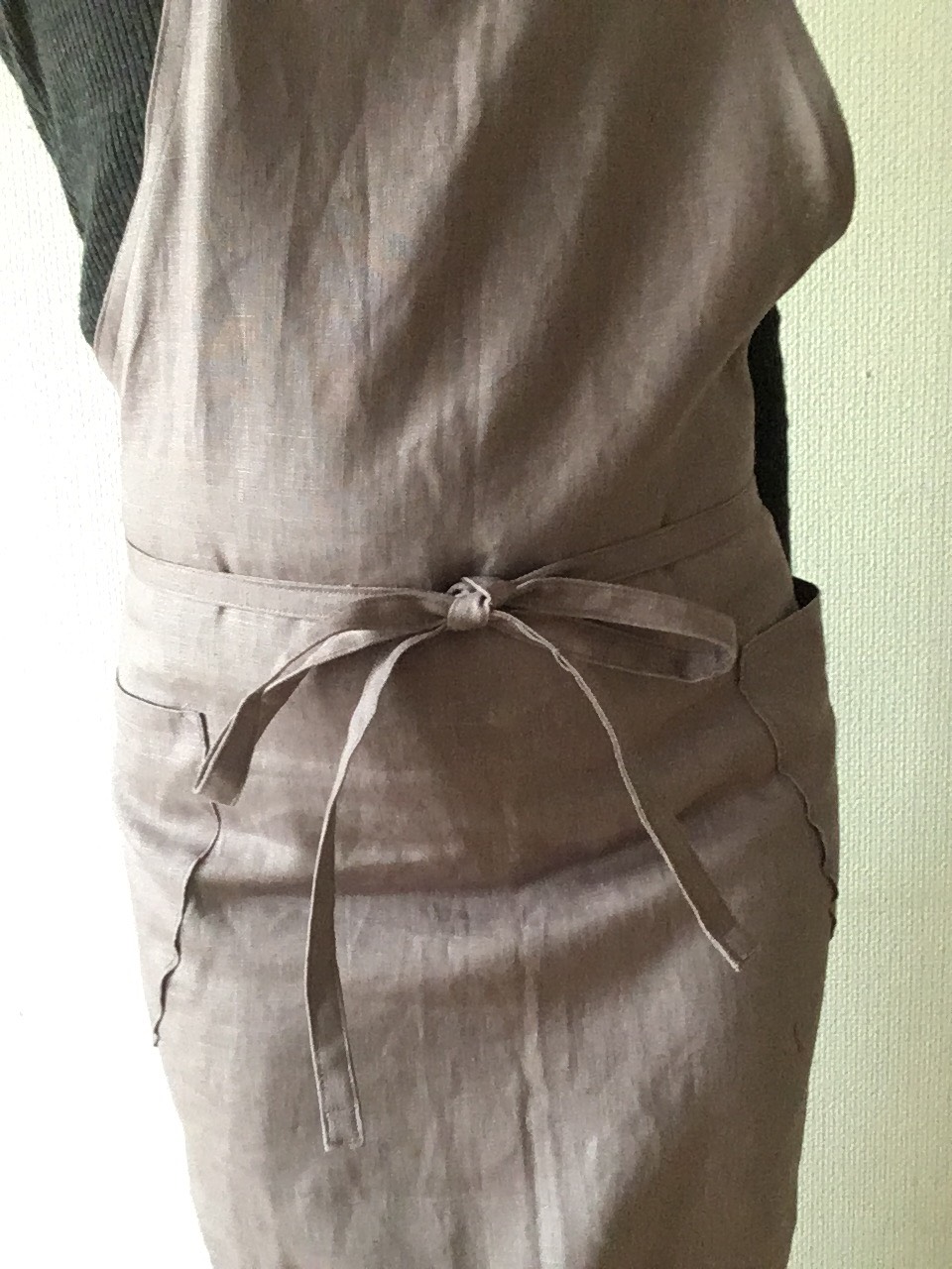 【 鳩 羽 色 】しなやか 国産リネン エプロン