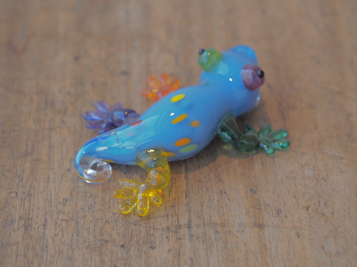 《creema限定》ヤモリの壁掛け一輪挿し・ブルー『受注制作』