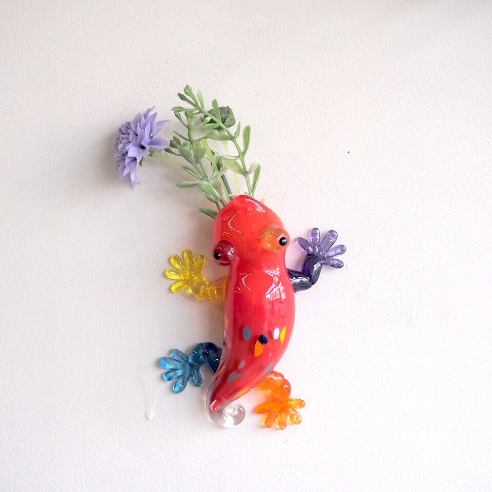 《creema限定》ヤモリの壁掛け一輪挿し・レッド『受注制作』