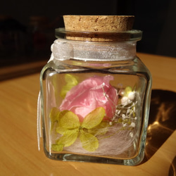 小瓶に咲いたお花　プリザーブドフラワー 4枚目の画像