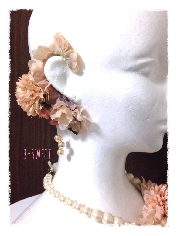 紫陽花とマムのイヤーフックE(ピーチ)右耳用 2枚目の画像