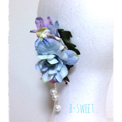 紫陽花とお花のイヤーフック (ブルー)左耳用 4枚目の画像