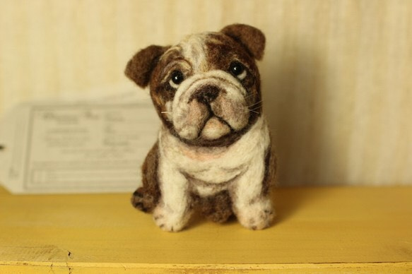 ブルドッグさん☆大きめ ぷっくりブローチ☆羊毛フェルト☆犬イヌいぬ 2枚目の画像