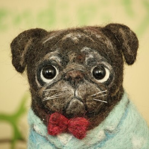 黒パグさんの立体ブローチ＊ぷっくり大きめ＊羊毛フェルト＊犬