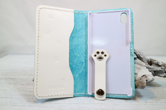 カラーとデザインが選べるスマホケース レザーケース iphone 猫 ネコ 名入れ android対応 肉球 2枚目の画像