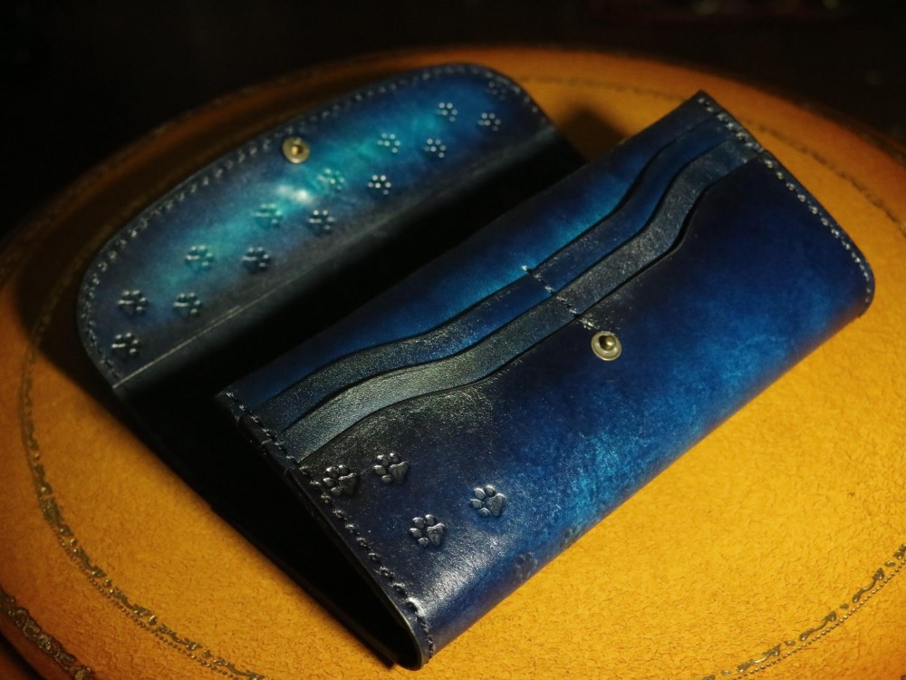 長財布☆【ブルーアンティーク染め】【猫の肉球エンブレム】 ～全５色～