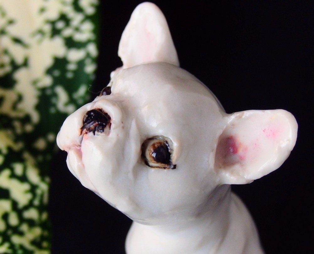 陶塑・フレンチブル　ベビー（ホワイト）