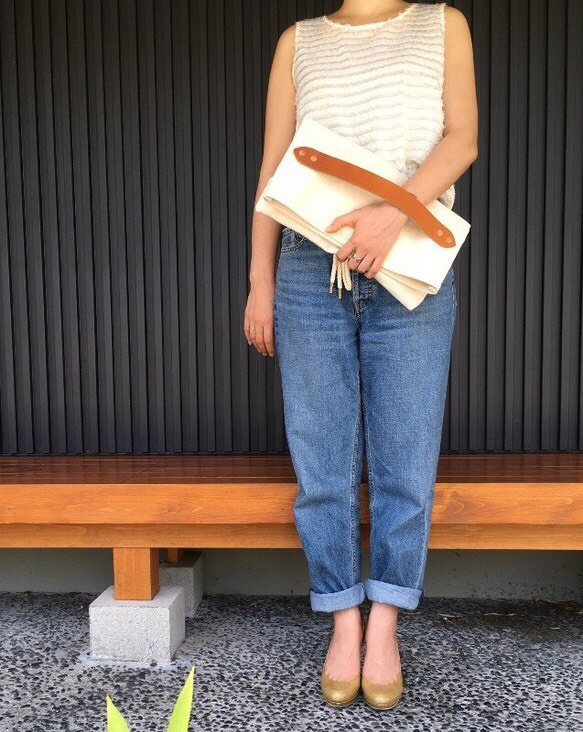 ″DOUBLE FACE CLUTCH″ - Camel【unisex】 1枚目の画像