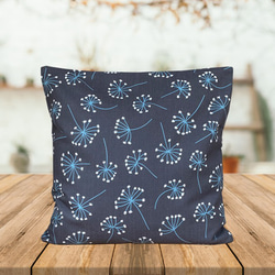 Forest Cushion a 開花植物背藏青色-扁柏香味- 第8張的照片