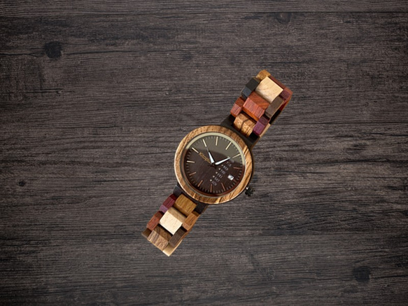 Wooden colorful Watch for women 2枚目の画像