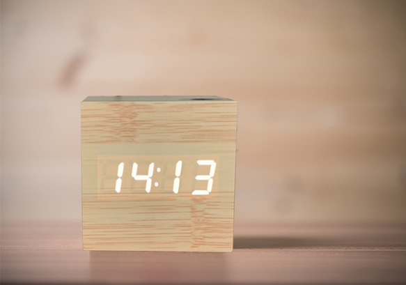 Wood cube clock　ナチュラル×ホワイト 3枚目の画像