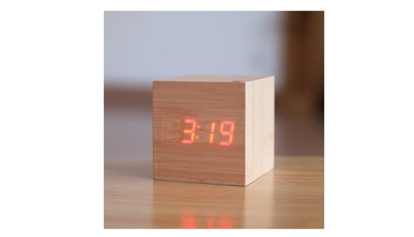 Wood cube clock　ナチュラル×レッド 1枚目の画像