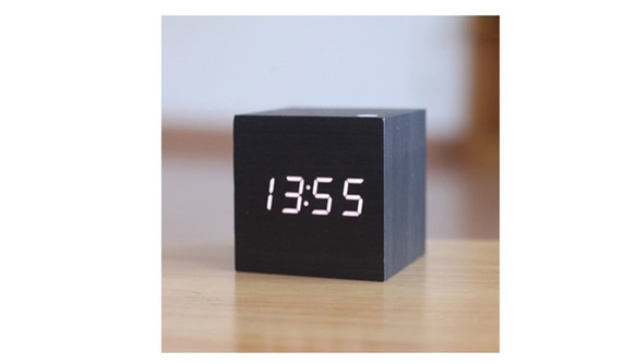 Wood cube clock　ブラック×ホワイト 1枚目の画像