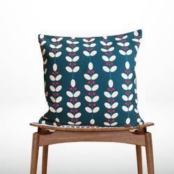 森林坐墊開花植物背藍綠色 第1張的照片