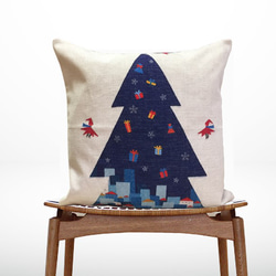 Creema限定 クリスマス企画　森のクッション Christmas tree＆Reindeer Dark blue 6枚目の画像